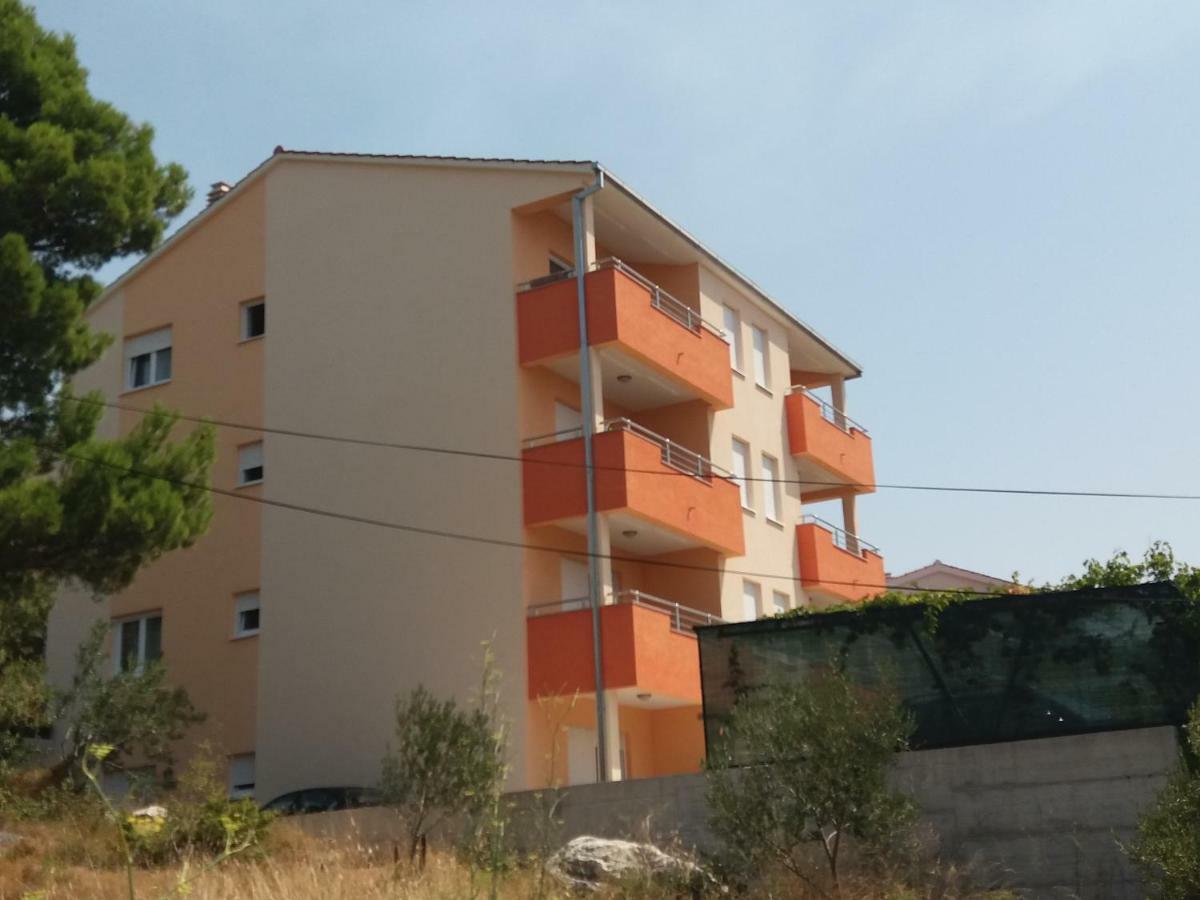Apartmani "Grgic" Omis Bagian luar foto