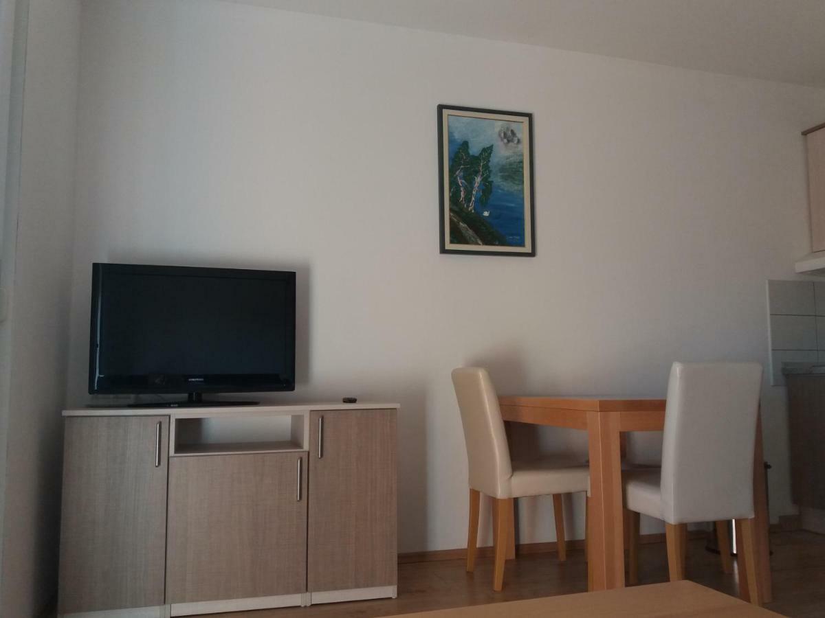 Apartmani "Grgic" Omis Bagian luar foto